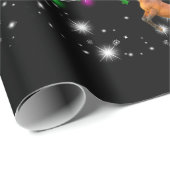 Weihnachtsbaum des Pferdes, bedeckt durch Blitzlic Geschenkpapier (Rolleneckpunkt)