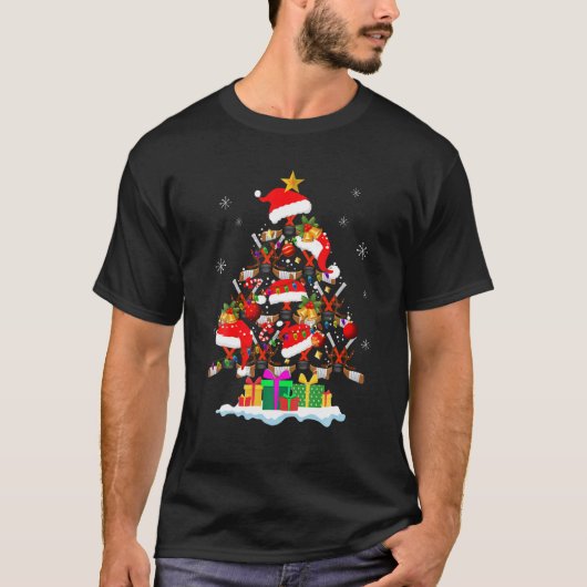 Weihnachtsbaum Eishockey Ball Weihnachtsmannmütze T-Shirt (Vorderseite)