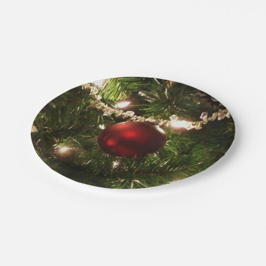Weihnachtsbaum I Urlaub Hübsch grün und rot Pappteller (Schrägansicht)