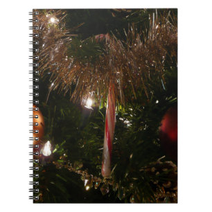 Weihnachtsbaum II Feiertage Rot und Gold Notizblock