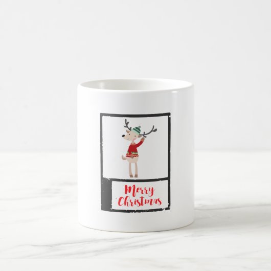 Weihnachtsbaum in einem üppigen Pullover Kaffeetasse (Mittel)