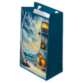 Weihnachtsbaum Leuchtturm Nautical Coastal Blue Kleine Geschenktüte (Rückseite Schrägansicht)