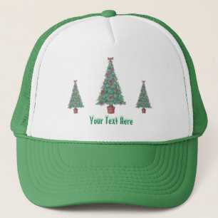 Weihnachtsbaum mit Dekorationen roten Bogen Glocke Truckerkappe
