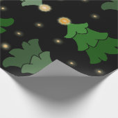 Weihnachtsbaum mit Sternen auf schwarz Geschenkpapier (Ecke)
