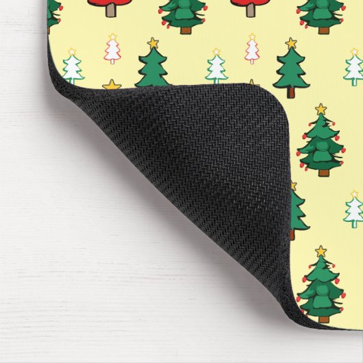 Weihnachtsbaum mit sternenüberragenden nahtlosen M Mousepad (Ecke)