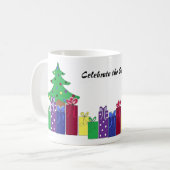Weihnachtsbaum mit verpackten Geschenken Kaffeetasse (Vorderseite Links)