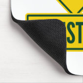 Weihnachtsbaum Modernes Ferienstraßen-Warnschild Mousepad (Ecke)