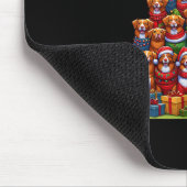 Weihnachtsbaum Nova Scotia Duck Tolling Retriever Mousepad (Ecke)