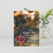 Weihnachtsbaum Rote Ornament Party Einladung (Stehend Vorderseite)