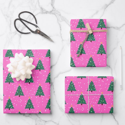 Weihnachtsbaum, Schneefall auf Rosa Geschenkpapier Set (Vorderseite)