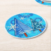 Weihnachtsbaum & Schneeflocken Runder Pappuntersetzer (Angewinkelt)