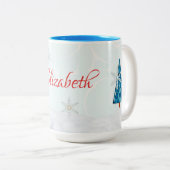 Weihnachtsbaum & Schneeflocken Zweifarbige Tasse (VorderseiteRechts)