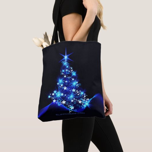 Weihnachtsbaum SlipperyJoe strahlt blau s Tasche (Von Nahem)