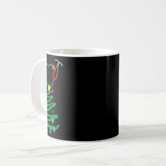 Weihnachtsbaum Stethoscope Nurses Xmas Scrub Kaffeetasse (Vorderseite Links)