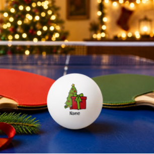 Weihnachtsbaum und rote Geschenkboxen Tischtennisball