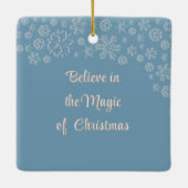 Weihnachtsbaum und Wölfe im Schneeschmuck Keramikornament (Rückseite)