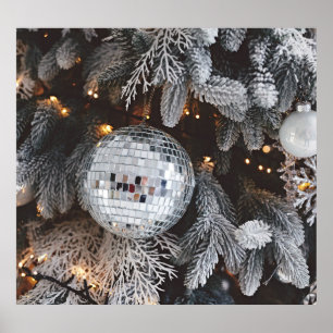 Weihnachtsbaumdekorationen, festliches Licht im Hi Poster