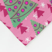 Weihnachtsbäume auf heiß rosa fleecedecke (Ecke)