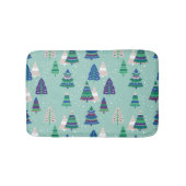 Weihnachtsbäume, blauer Hintergrund Badematte (Vorderseite)