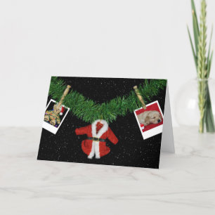 Weihnachtsbäume mit Schneeflocken und Garland Feiertagskarte