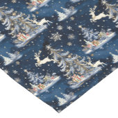 Weihnachtsbäume, Rentiere und Schneeflocken Kurzer Tischläufer (Ecke)