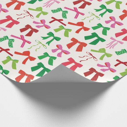 Weihnachtsbäume Rotes Grün Rosa auf Sahne Geschenkpapier (Ecke)