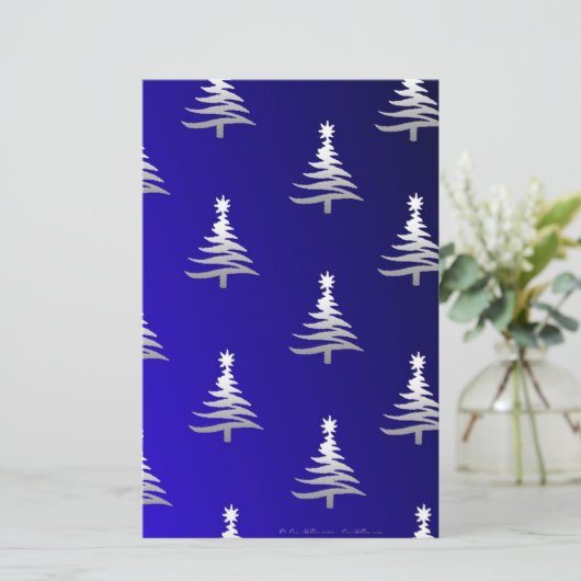 Weihnachtsbäume Silber auf Cobalt Blue Briefpapier (Stehend Vorderseite)