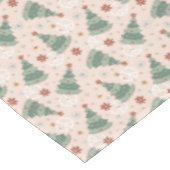 Weihnachtsbäume und Friedenszeichen Muster Tischdecke (Schrägansicht)