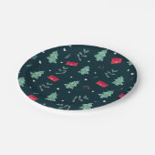 Weihnachtsbäume und Holly Modern Muster Dunkelblau Pappteller (Schrägansicht)