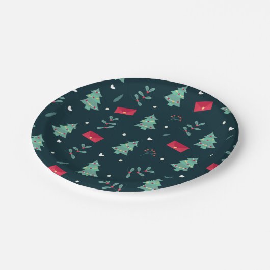 Weihnachtsbäume und Holly Modern Muster Dunkelblau Pappteller (Schrägansicht)