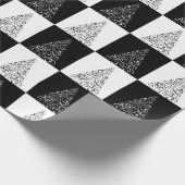 Weihnachtsbaumgeschenk in Schwarz und Weiß Geschenkpapier (Ecke)