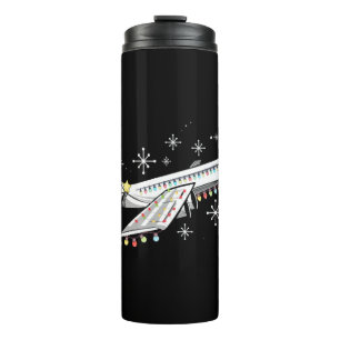 Weihnachtsbaumgestaltung für einen Pilot Thermosbecher