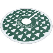 Weihnachtsbaummuster und Text in Grün und Weiß Polyester Weihnachtsbaumdecke (Schrägansicht)