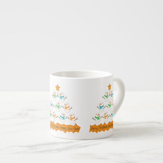 Weihnachtsbaumpyramide aus Weihnachtsschneemännern Espressotasse (Vorderseite Rechts)