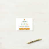 Weihnachtsbaumpyramide aus Weihnachtsschneemännern Post-it Klebezettel (Auf Schreibtisch)