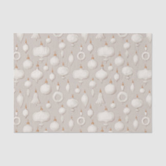 Weihnachtsbaumspielzeug mit Ornament Seidenpapier