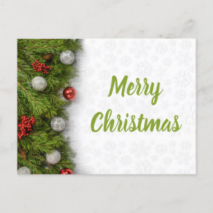 Weihnachtsbaumzweige mit Christbaumkugeln Postkarte