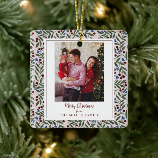 Weihnachtsbeeren Keramikornament (Baum)