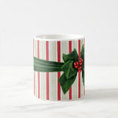 Weihnachtsbogen mit gestreiftem Hintergrund Kaffeetasse (Mittel)