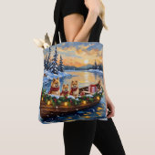Weihnachtsboot-Feier mit Pomeranian Tasche (Von Nahem)