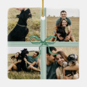 Weihnachtsbow präsentiert Foto Collage Keepake Keramikornament (Rückseite)