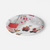 Weihnachtsbuch-Teller, Schneemann Pappteller (Schrägansicht)