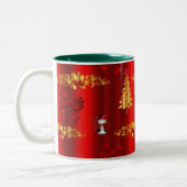 Weihnachtsdekorationen auf Rot Zweifarbige Tasse (Links)