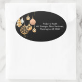 Weihnachtsdekorationen im schwarzen Hintergrund Ovaler Aufkleber (Tasche)