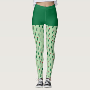 Weihnachtsdillgurke mit einem Weihnachtsmannhut Leggings