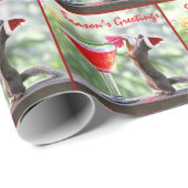 Weihnachtseichhörnchen, das ein Cocktail trinkt Geschenkpapier (Rolleneckpunkt)