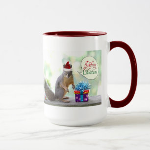Weihnachtseichhörnchen mit Weihnachtsgeschenken Tasse