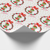 Weihnachtself, Kiefernkranz, Poinsettias & Sterne Geschenkpapier (Ecke)