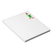 Weihnachtself mit Grün und Rot gestreiftem Star Ha Notizblock (angewinkelt)