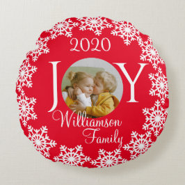 Weihnachtsfamilie "JOY" Red mit White Snowflake V Rundes Kissen